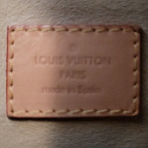 ❌❌ SOLD ❌❌ Louis Vuitton Artsy in Monogram - Picture 15 of 16